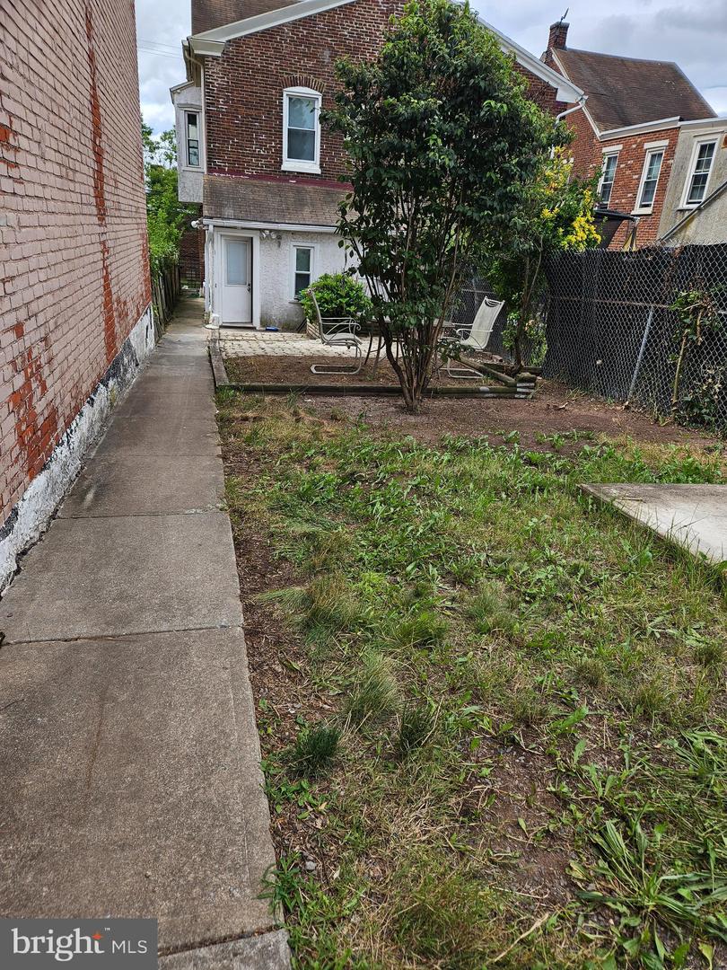 551 Lincoln Ave Property Photo 23