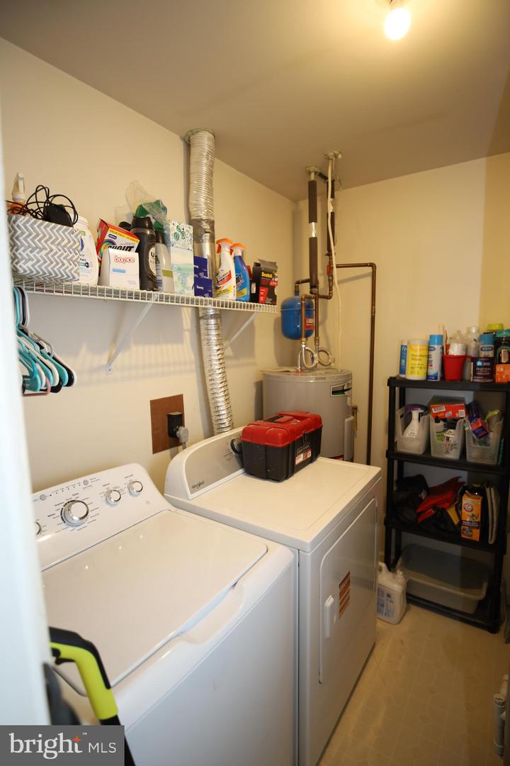 321 Wind Ripple Ct Property Photo 16