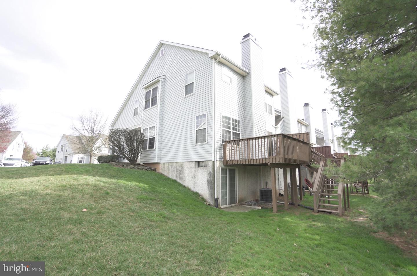 2041 Greenes Way Cir Property Photo 6