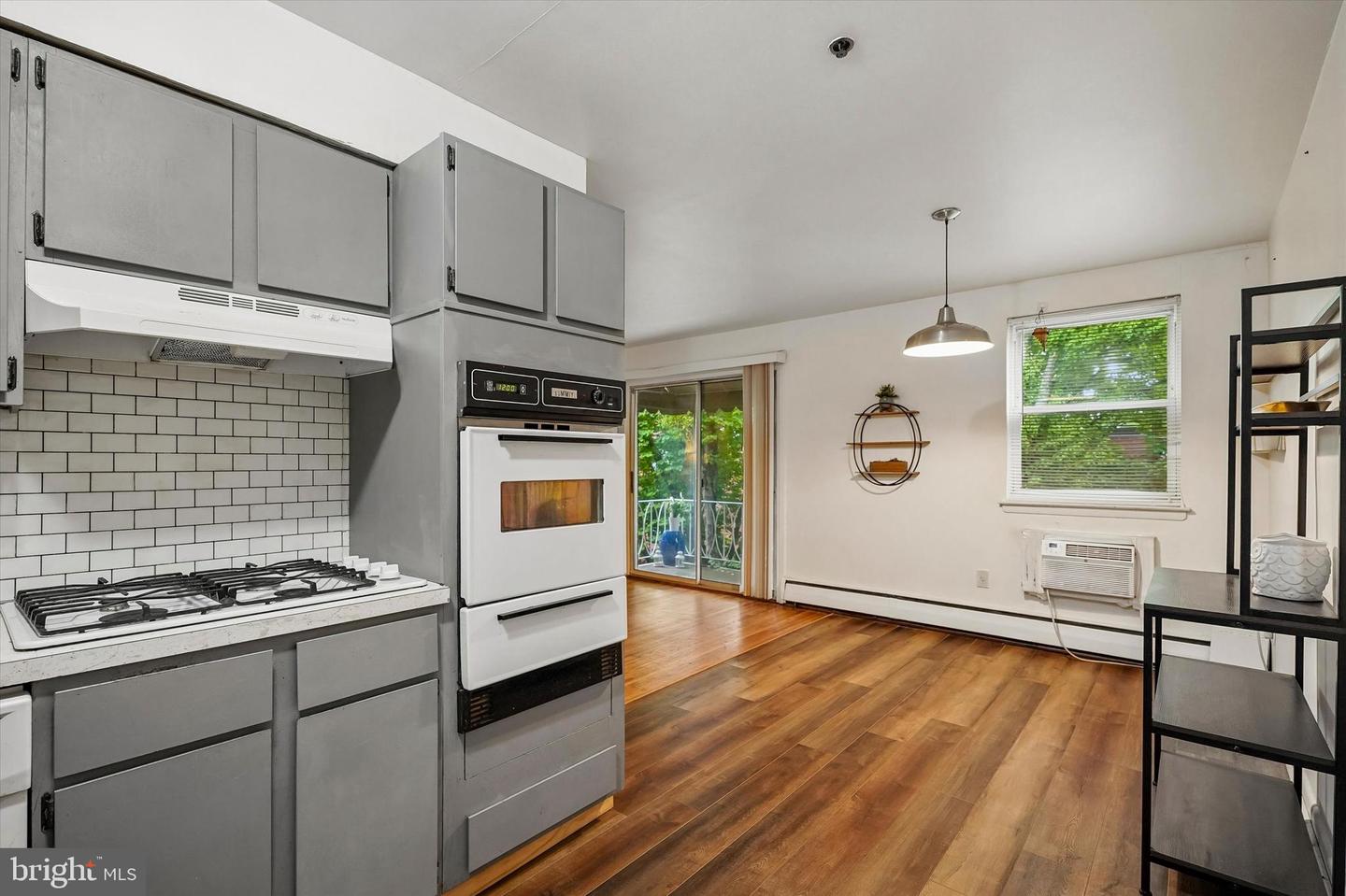 1600 Church Rd #c-300 Property Photo 10