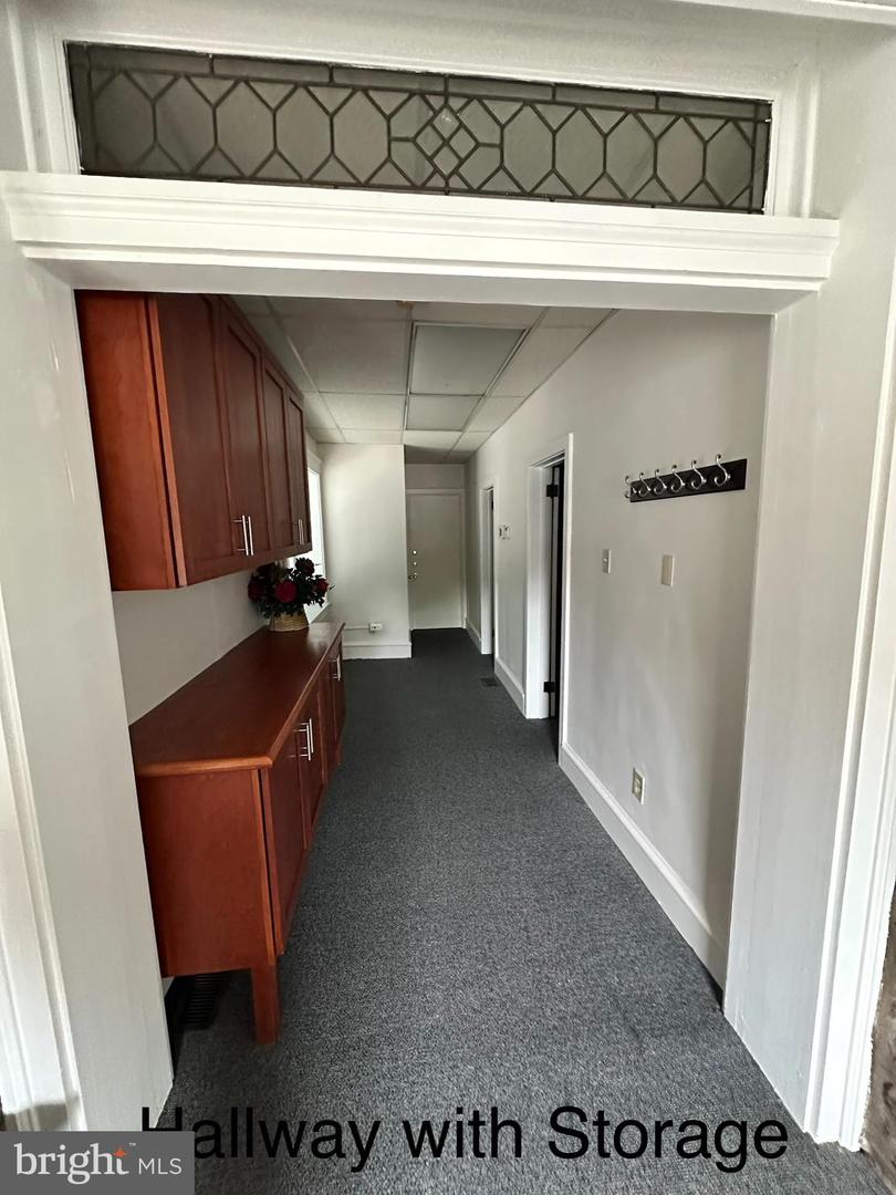 801 N Charlotte St #suite 2 Property Photo 4