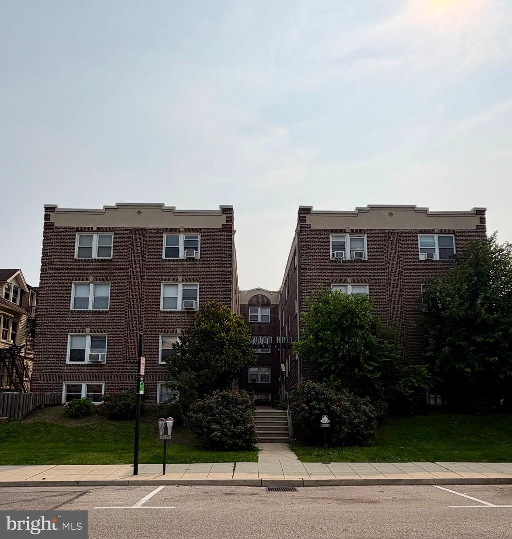 117 ESSEX AVE #B301 Property Photo 1