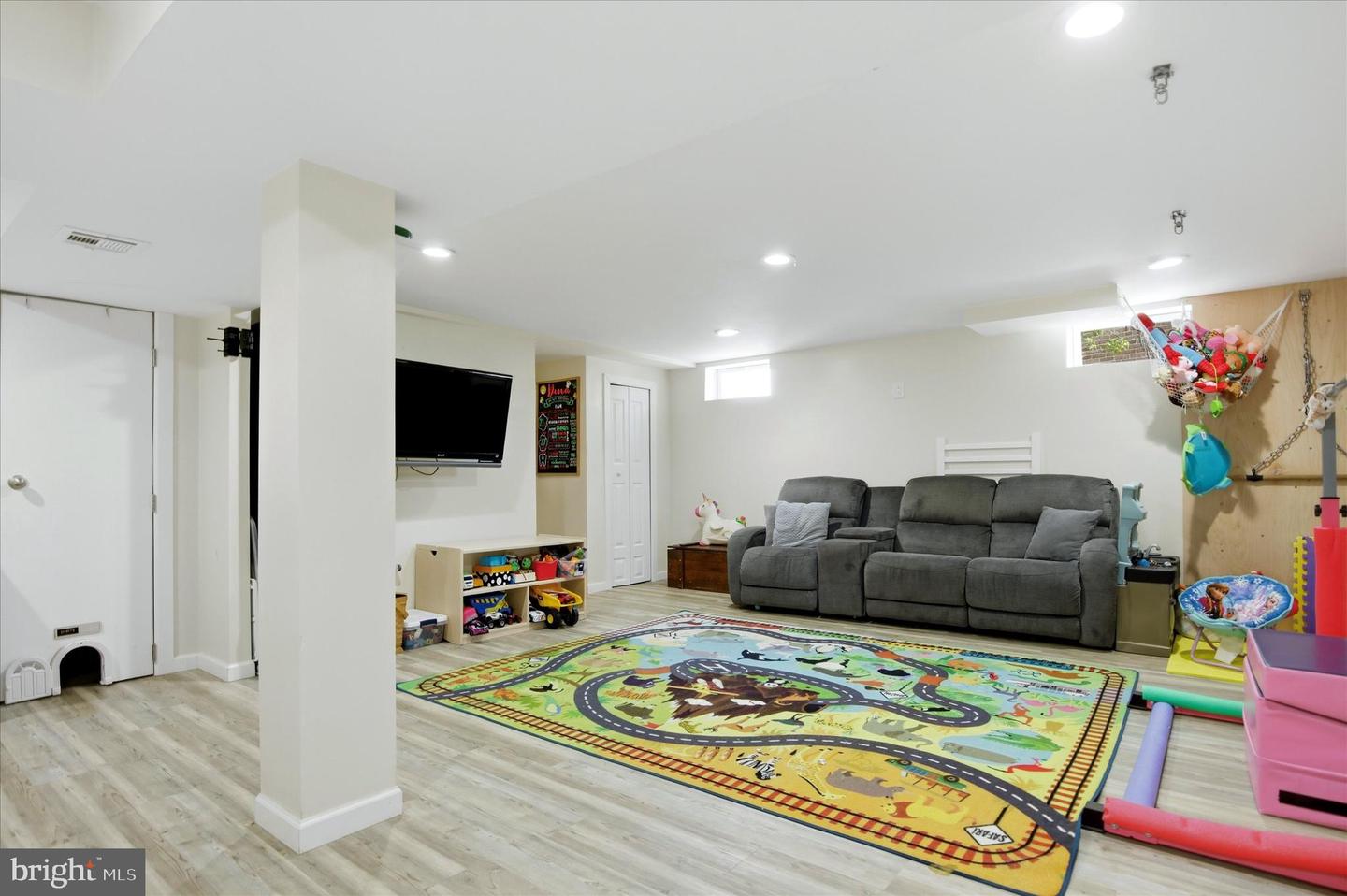 2907 Kanes Rd Property Photo 18