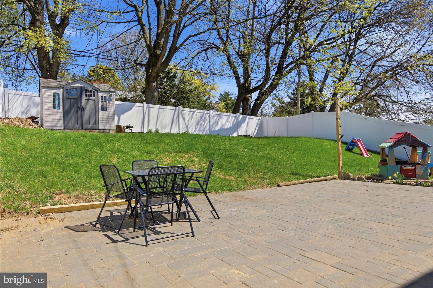 2907 Kanes Rd Property Photo 21