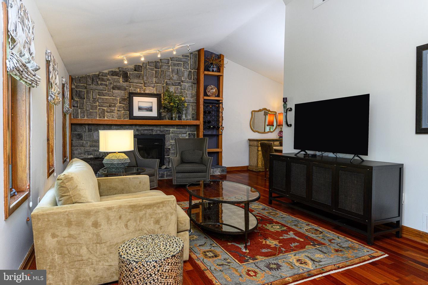 146 Belmont Ave Property Photo 4