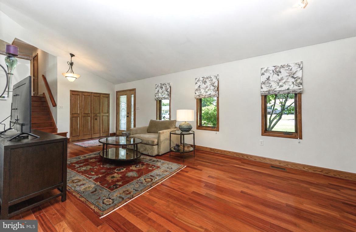 146 Belmont Ave Property Photo 5