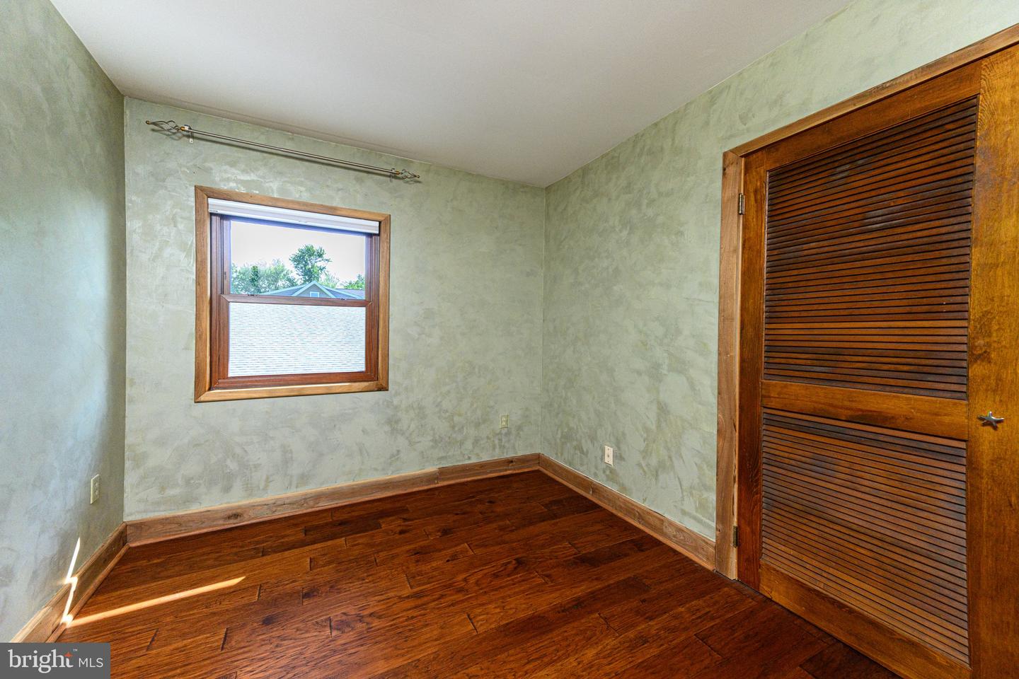 146 Belmont Ave Property Photo 23