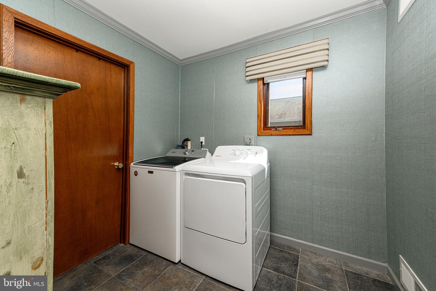 146 Belmont Ave Property Photo 27