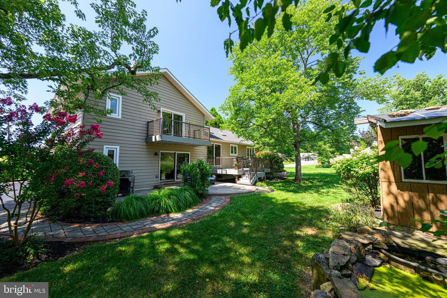 146 Belmont Ave Property Photo 43