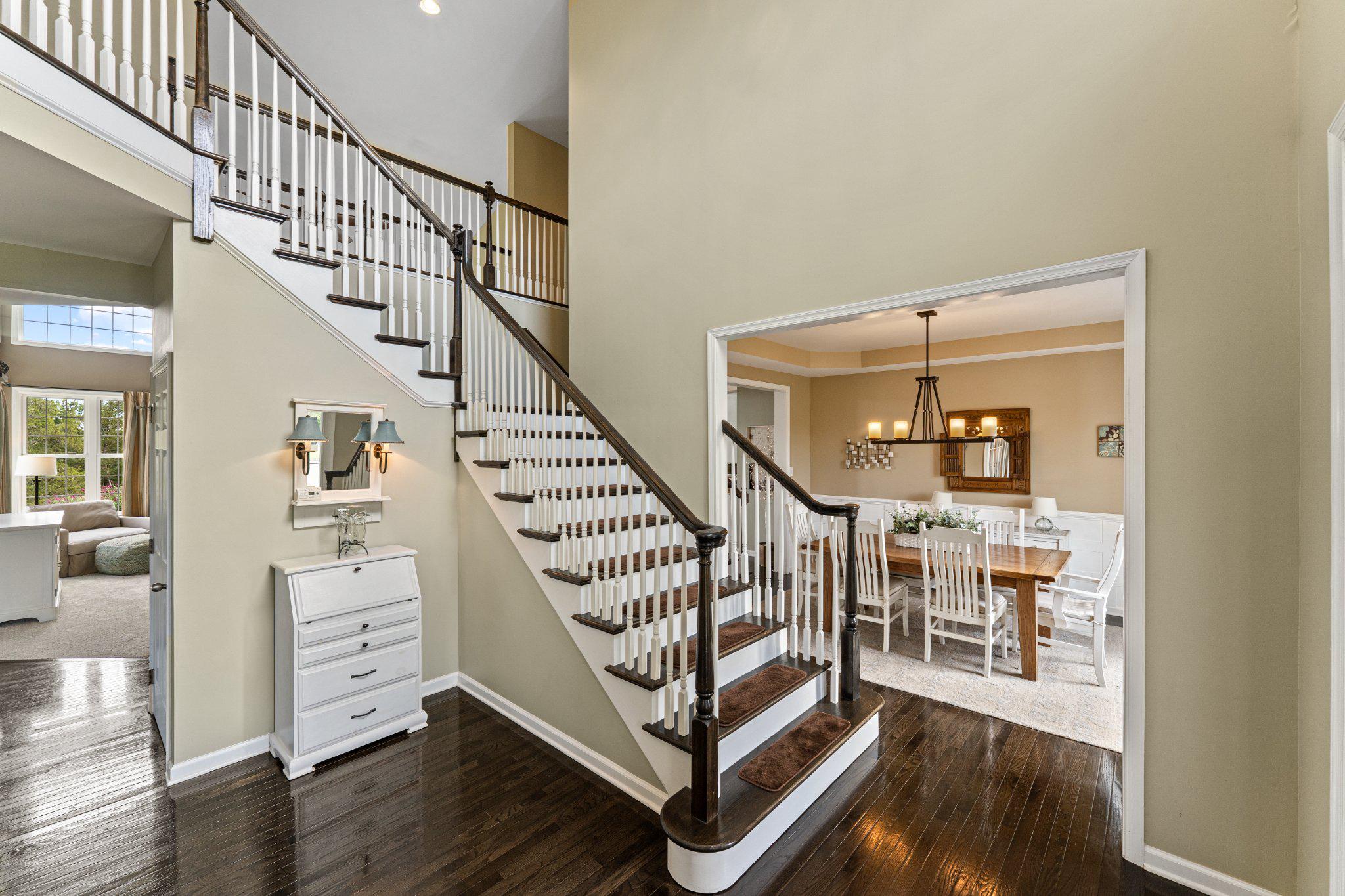 2124 Arbordale Cir Property Photo 8