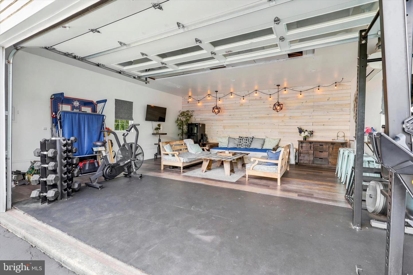 613 Edgley Ave Property Photo 8