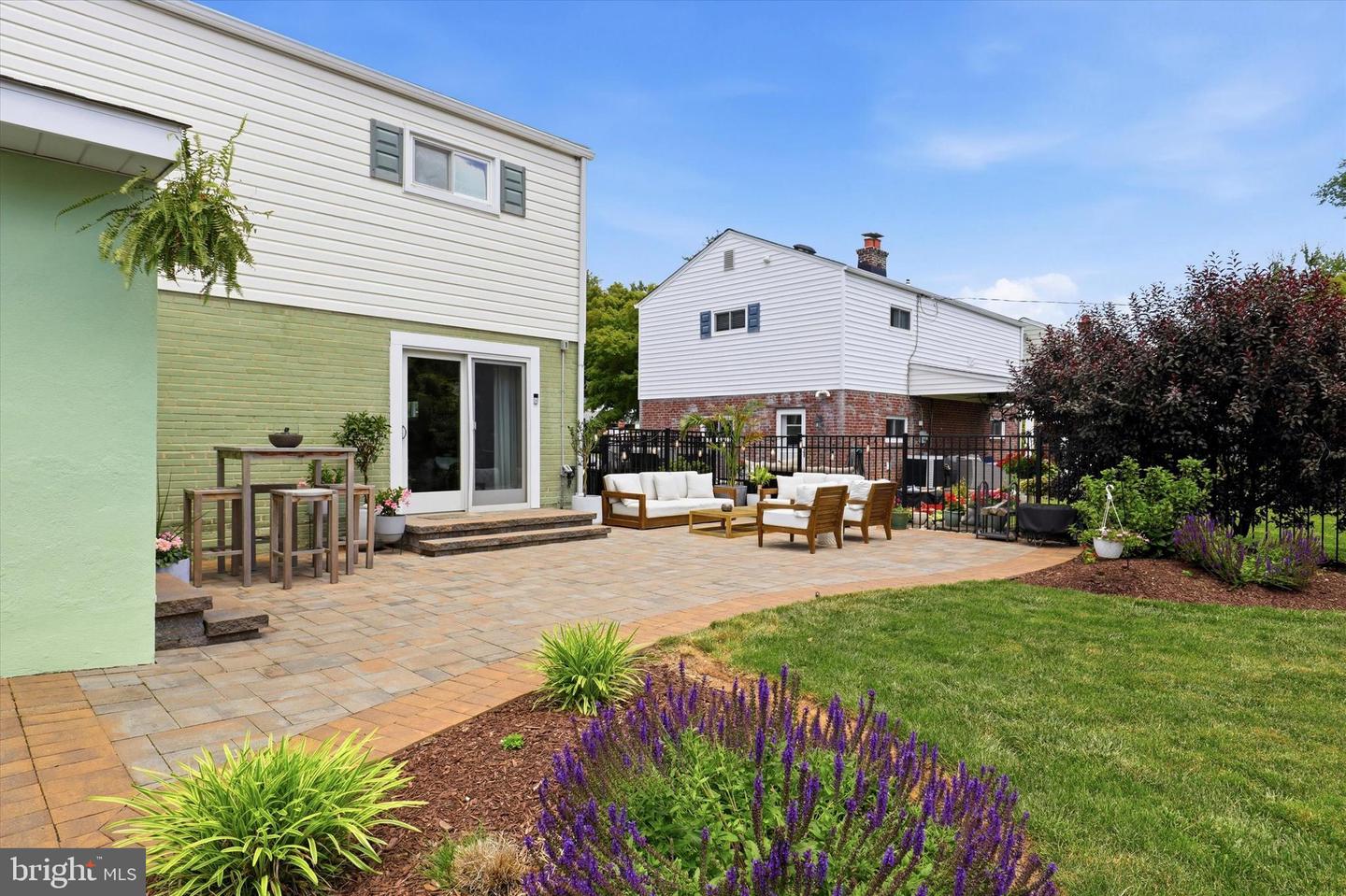613 Edgley Ave Property Photo 14