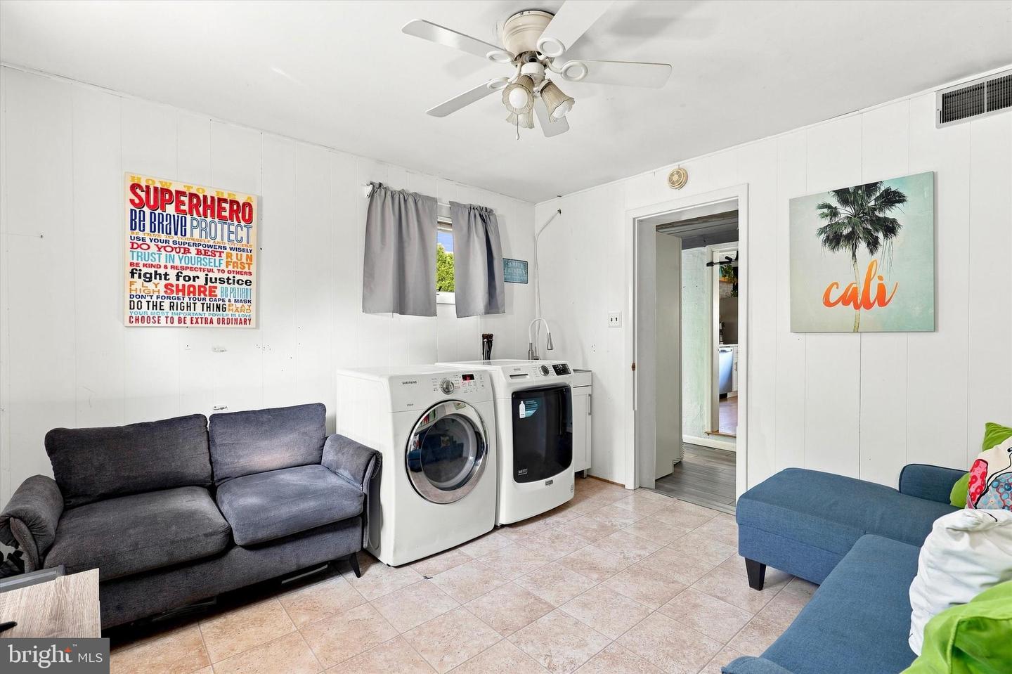 613 Edgley Ave Property Photo 35
