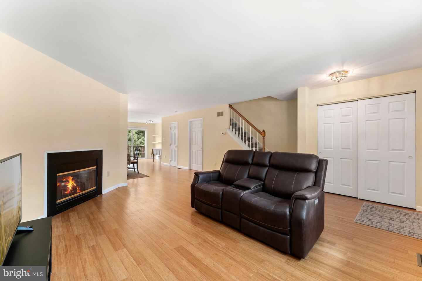 22 Stafford Sq Property Photo 4