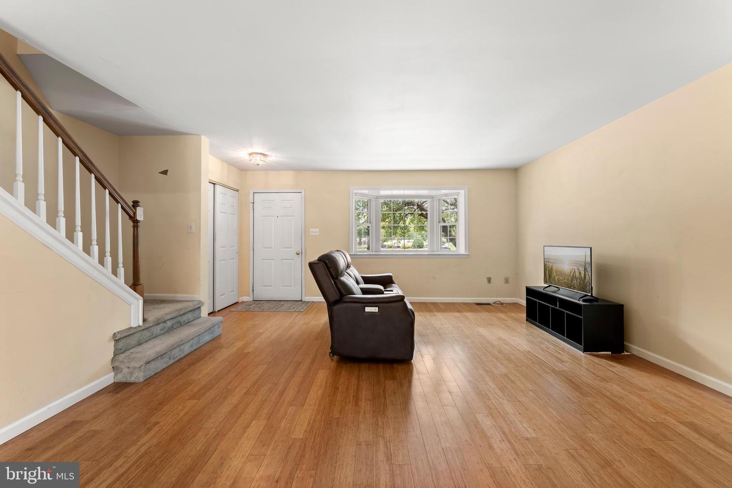 22 Stafford Sq Property Photo 5