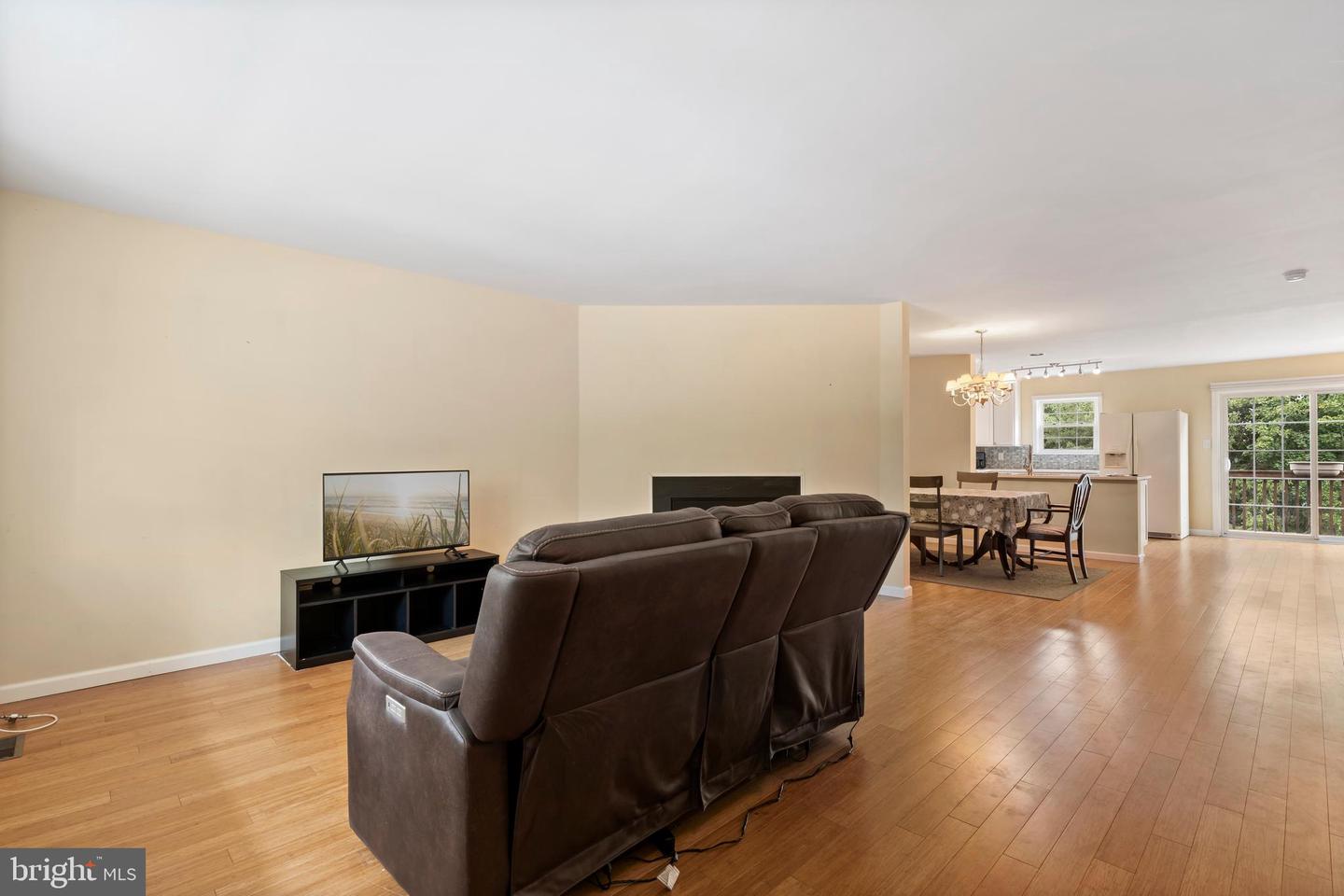 22 Stafford Sq Property Photo 6