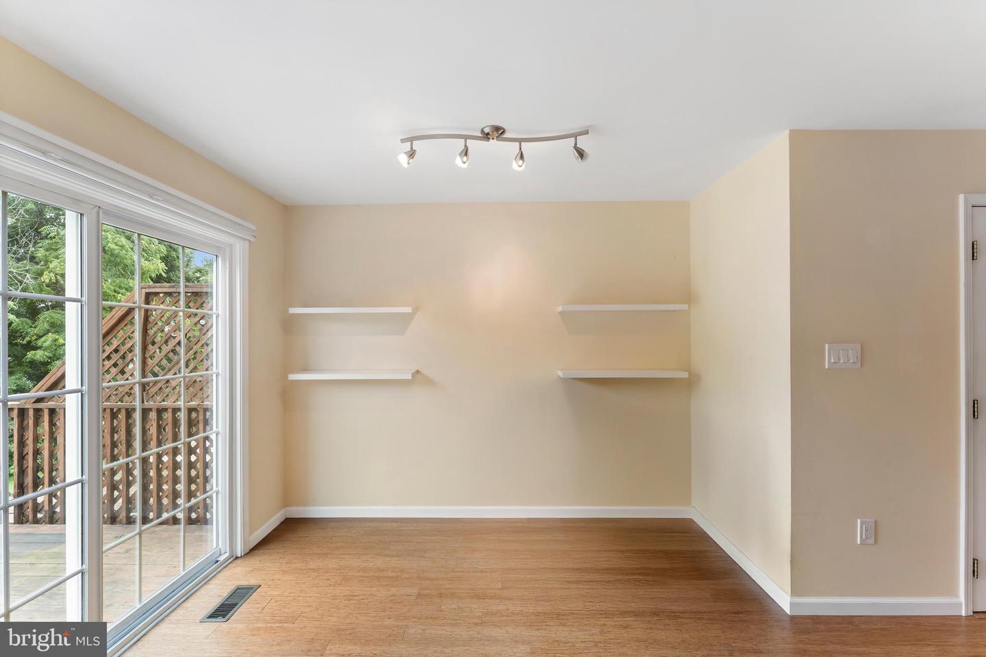 22 Stafford Sq Property Photo 14