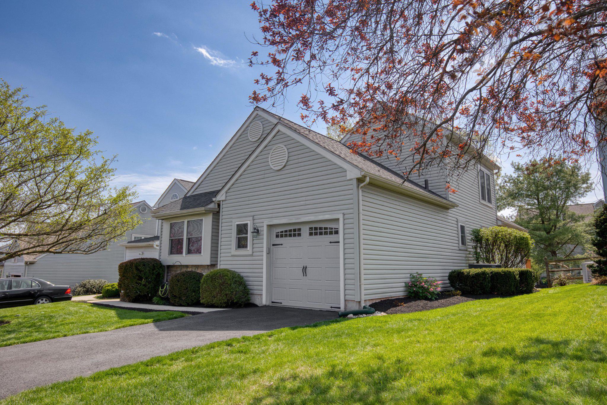 641 Stewart Rd Property Photo 1