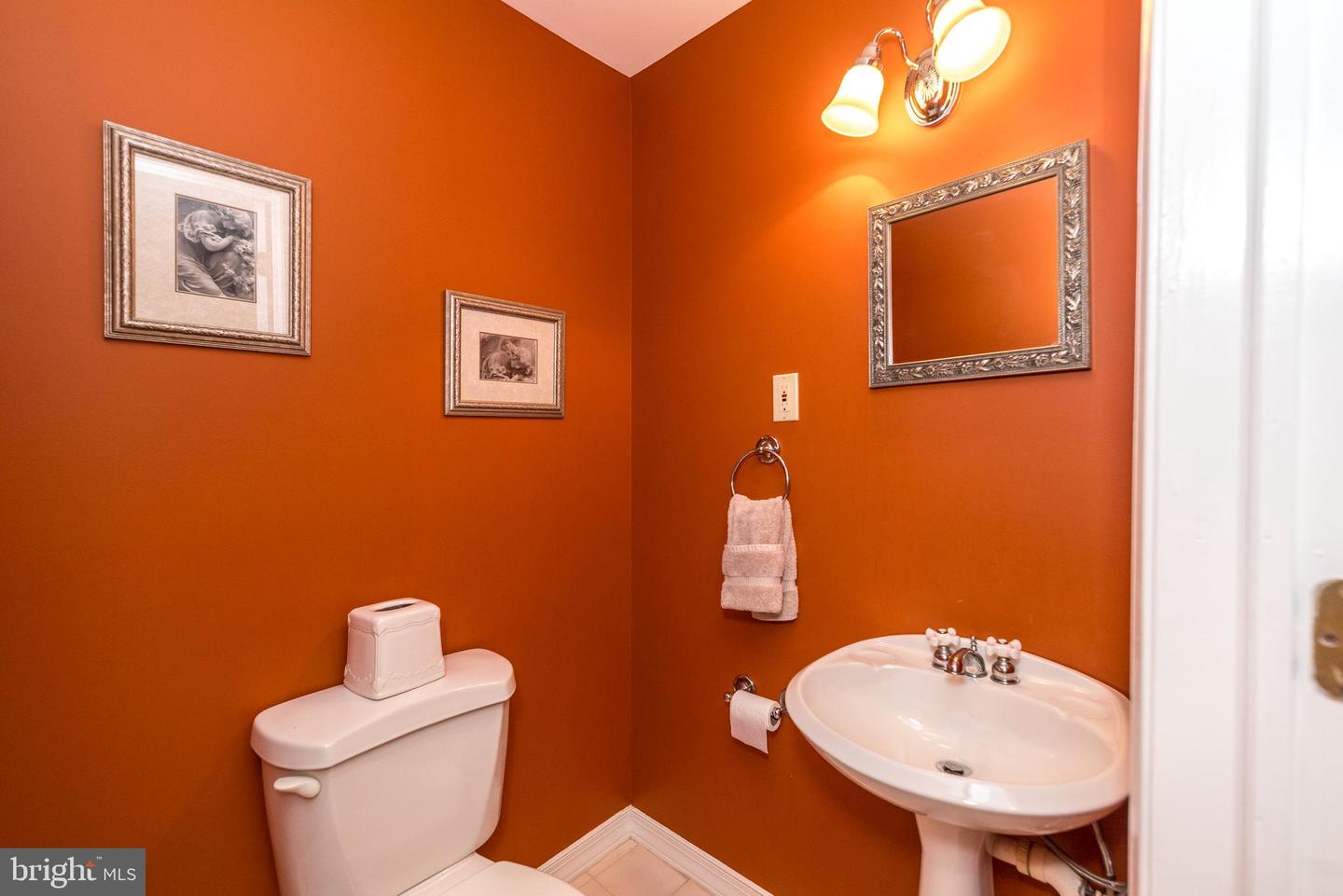 819 Fulton Ave Property Photo 51