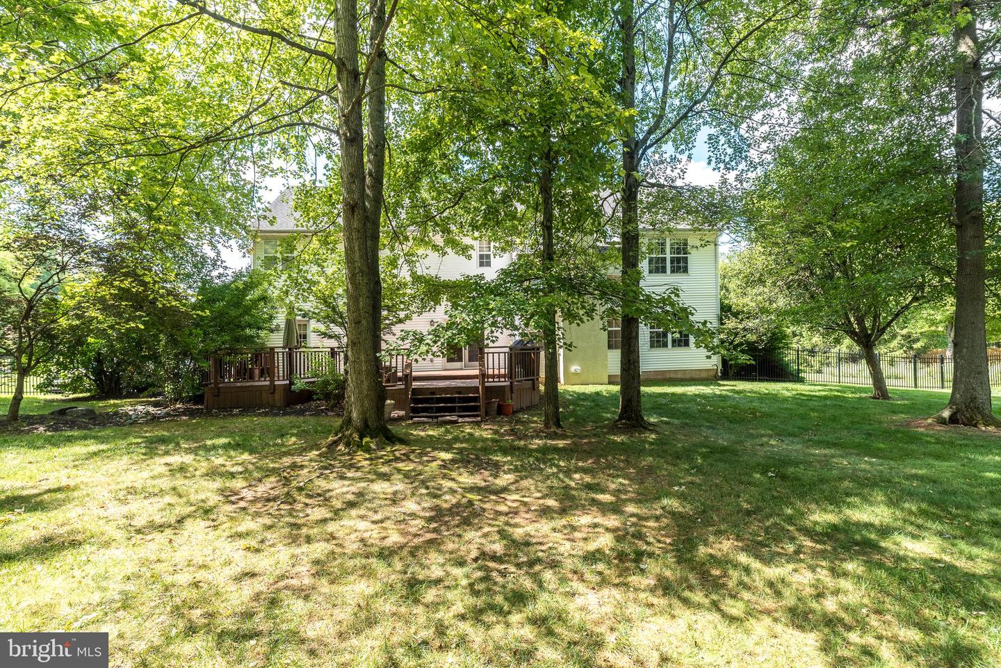 819 Fulton Ave Property Photo 65
