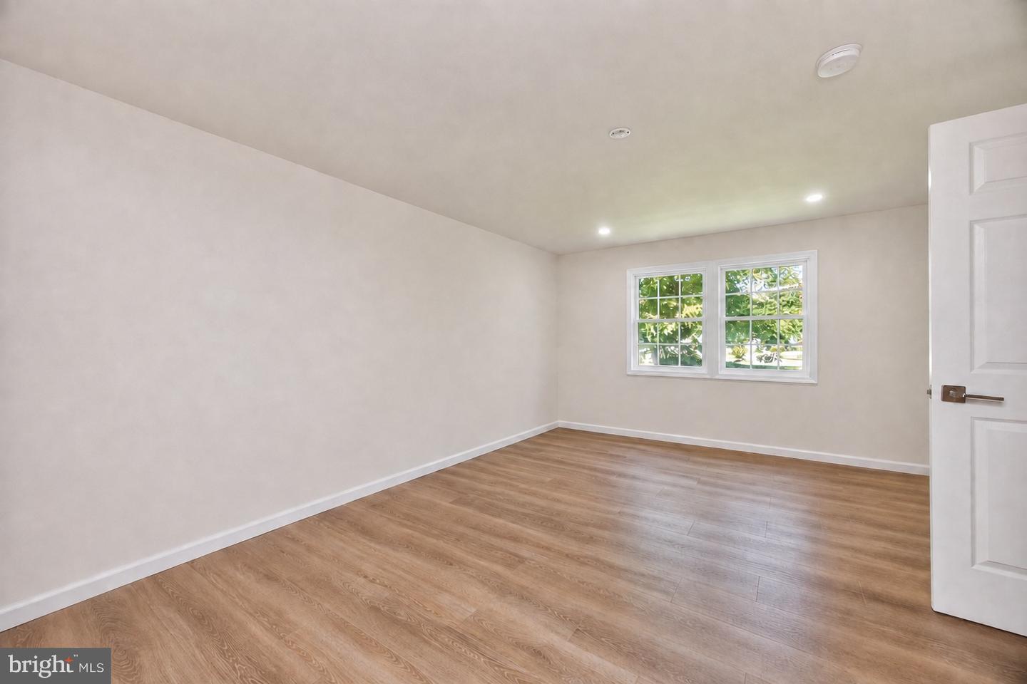 1832 Spera Ln Property Photo 11