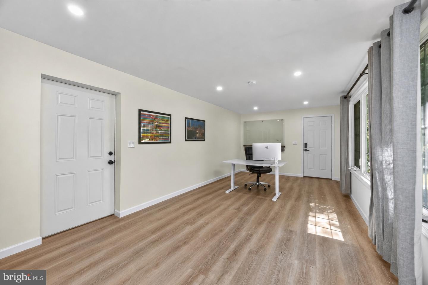 1832 Spera Ln Property Photo 12