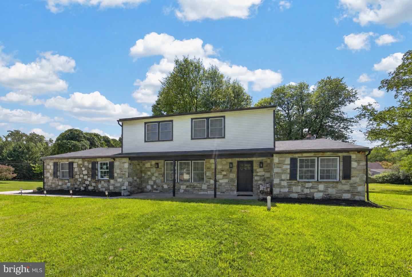 1832 Spera Ln Property Photo 27