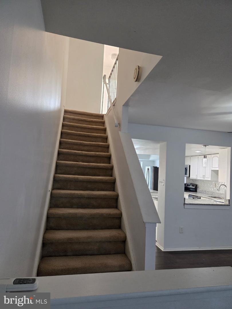 805 Stonybrook #805 Property Photo 18