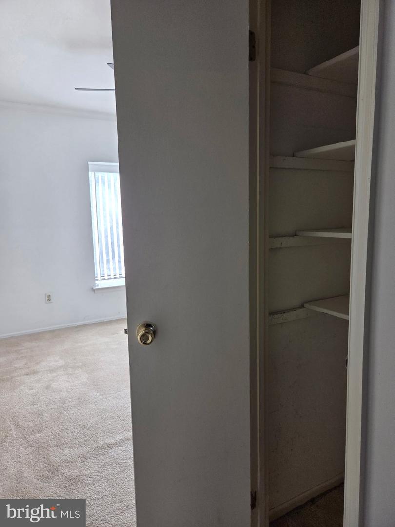 805 Stonybrook #805 Property Photo 25