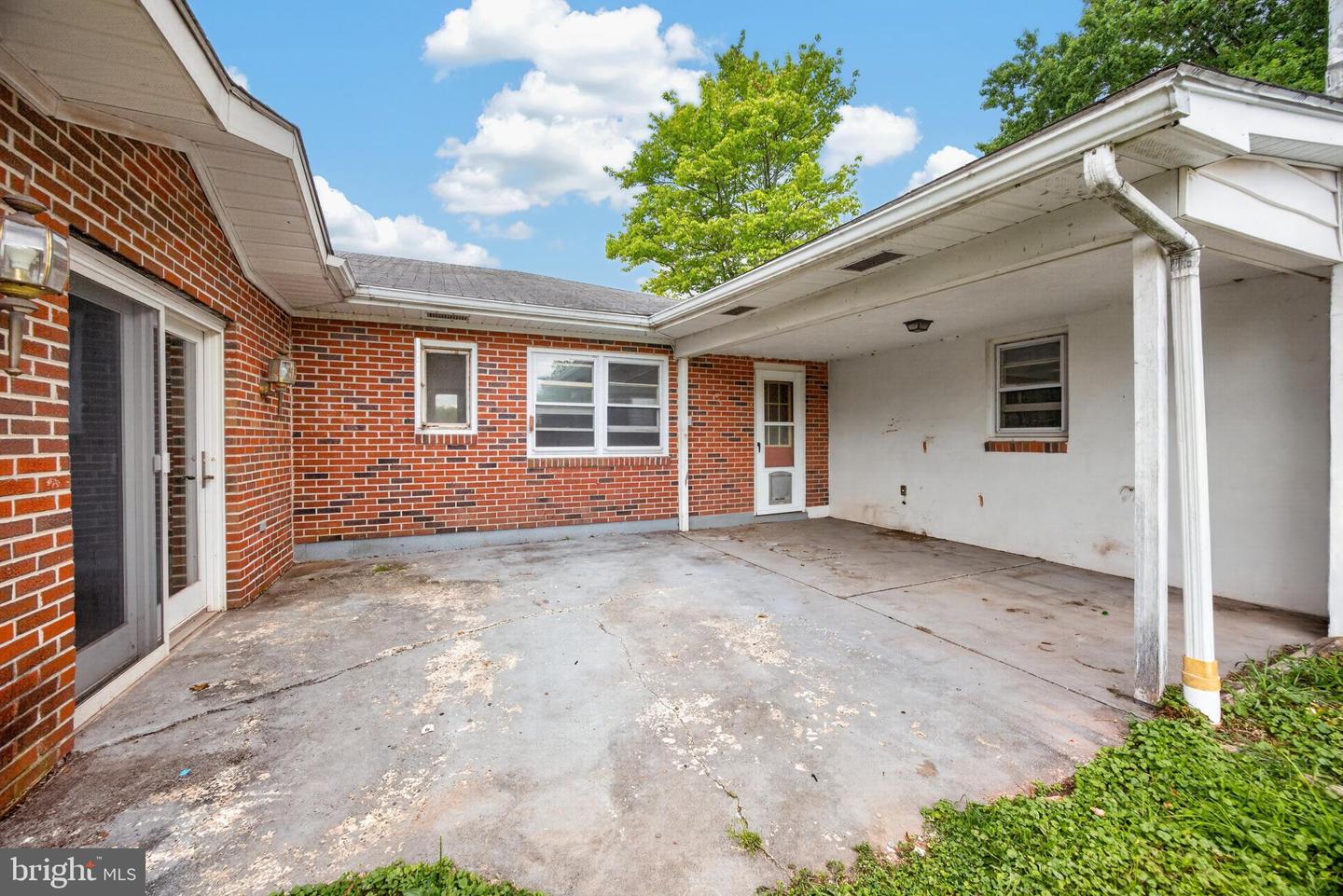 2114 Store Rd Property Photo 11