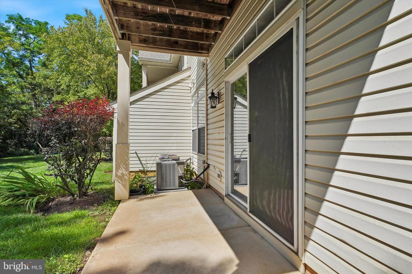 113 Dresher Woods Dr Property Photo 4
