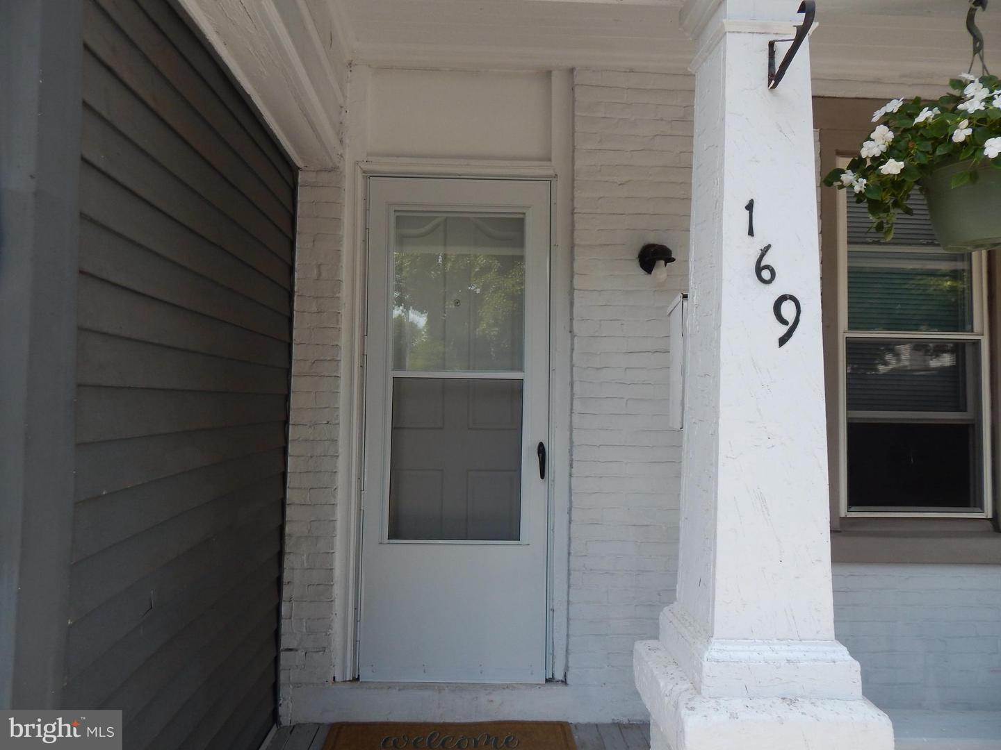 169 N FRANKLIN ST Property Photo 1