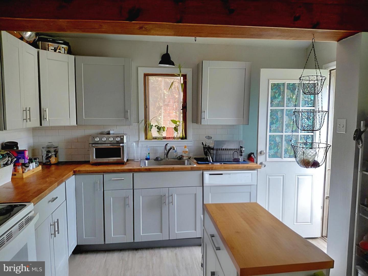 66 S Keim St # Property Photo 6