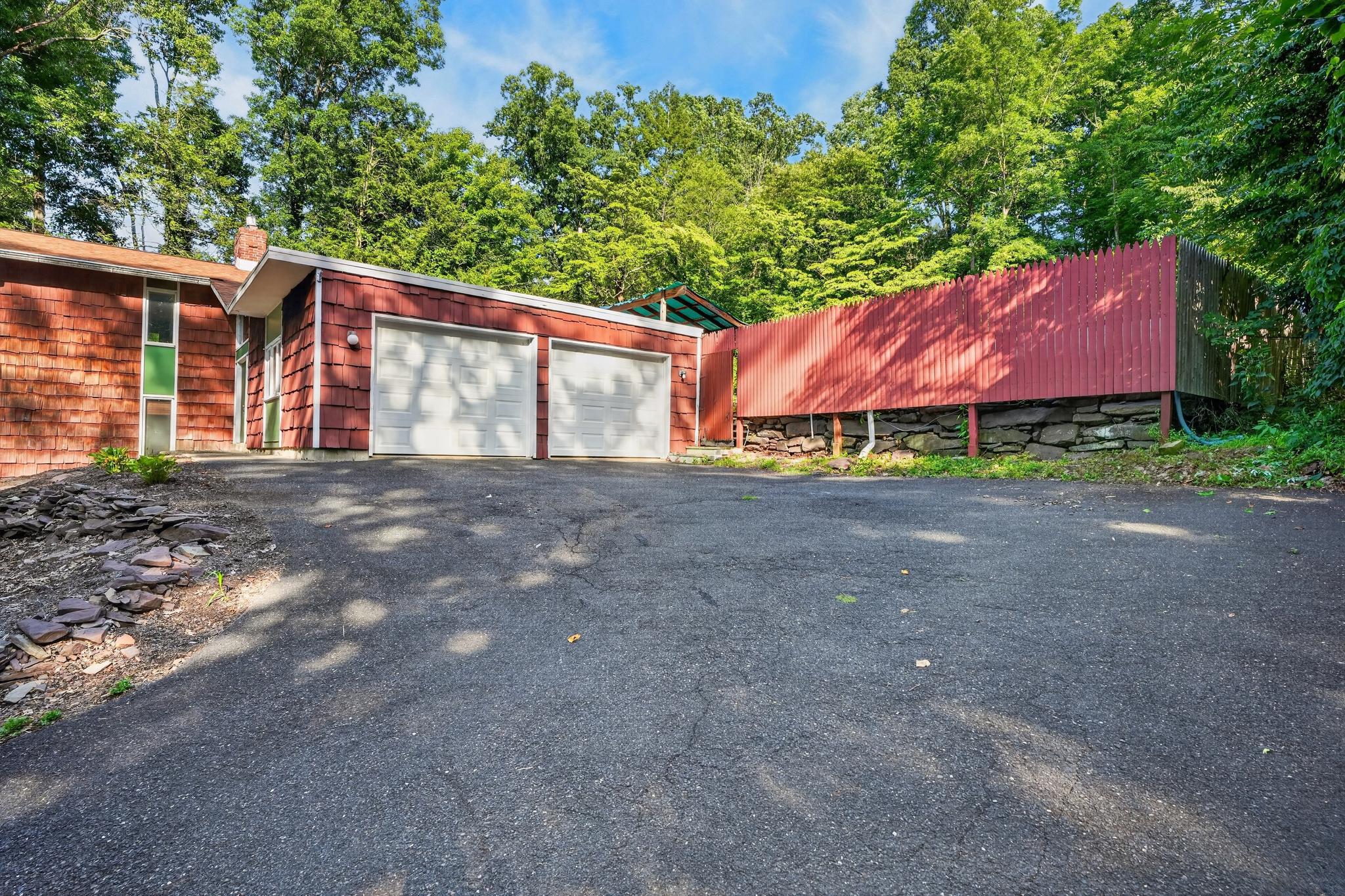 277/279 Green Hill Rd Property Photo 6