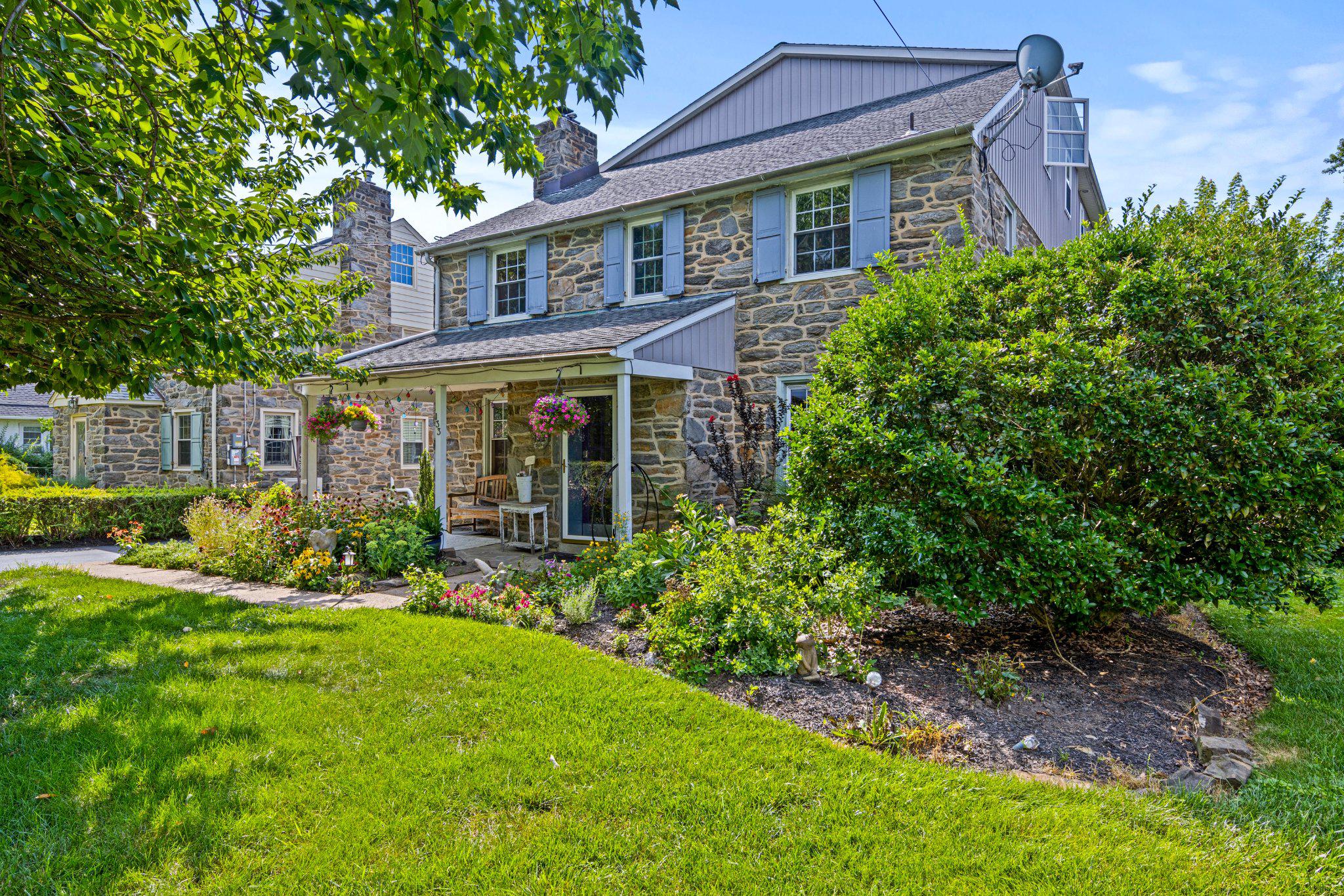 133 Sutton Rd Property Photo 1