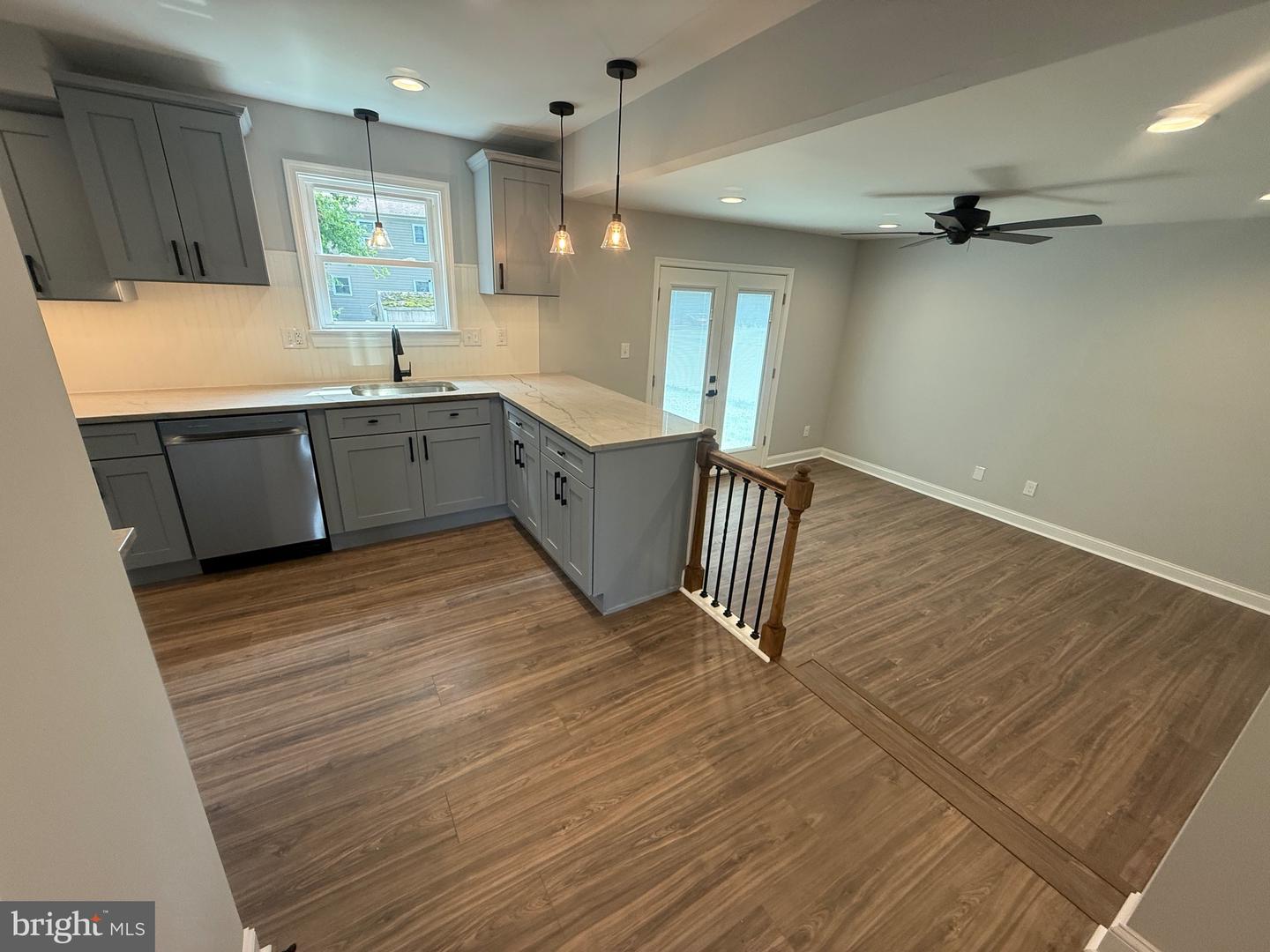 2914 Adams Dr Property Photo 2