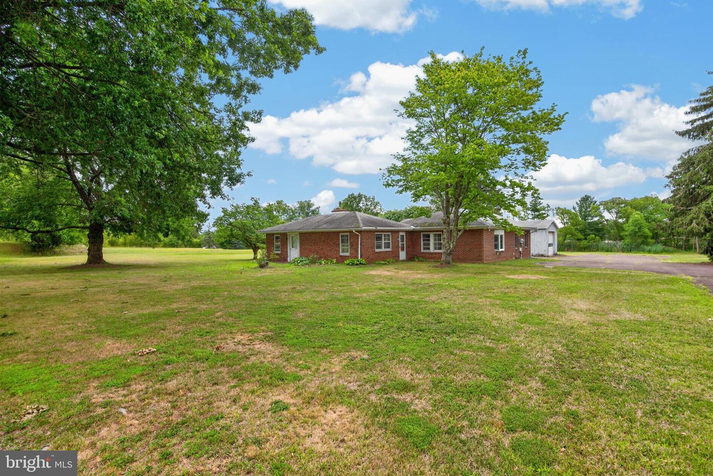 2114 Store Rd Property Photo 7