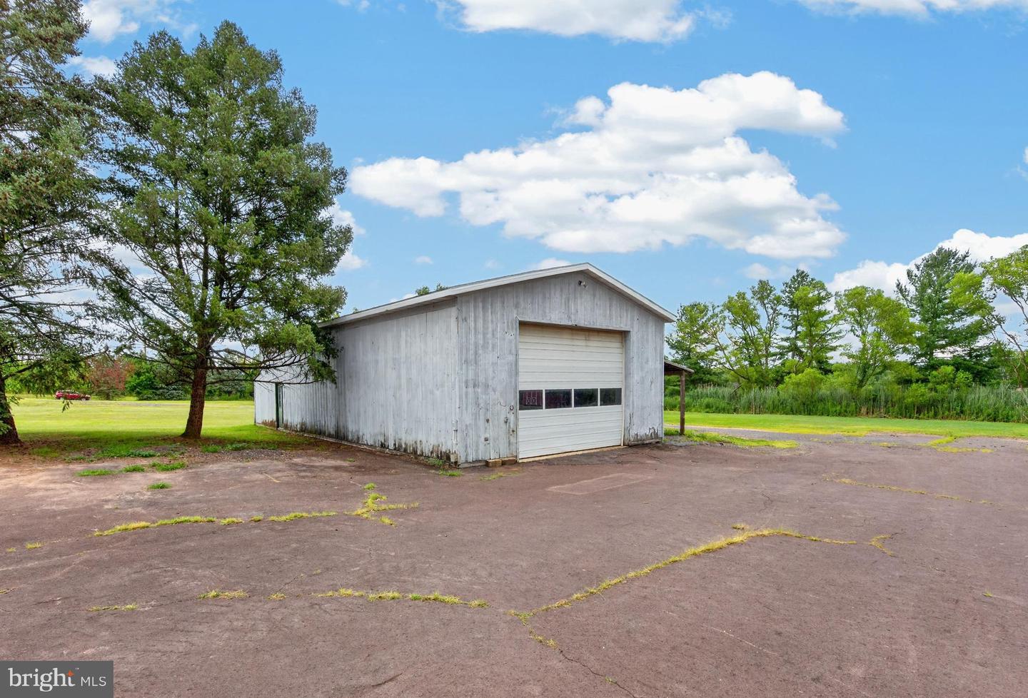 2114 Store Rd Property Photo 12