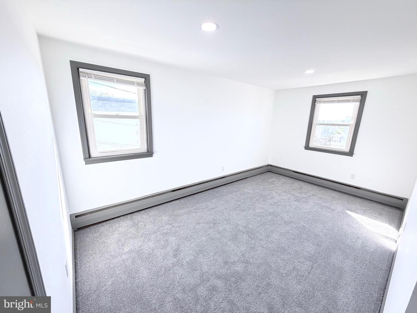 1612 Tremont Ave Property Photo 14