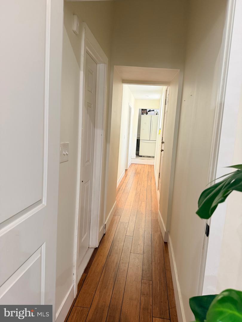 521 E Moore St Property Photo 21