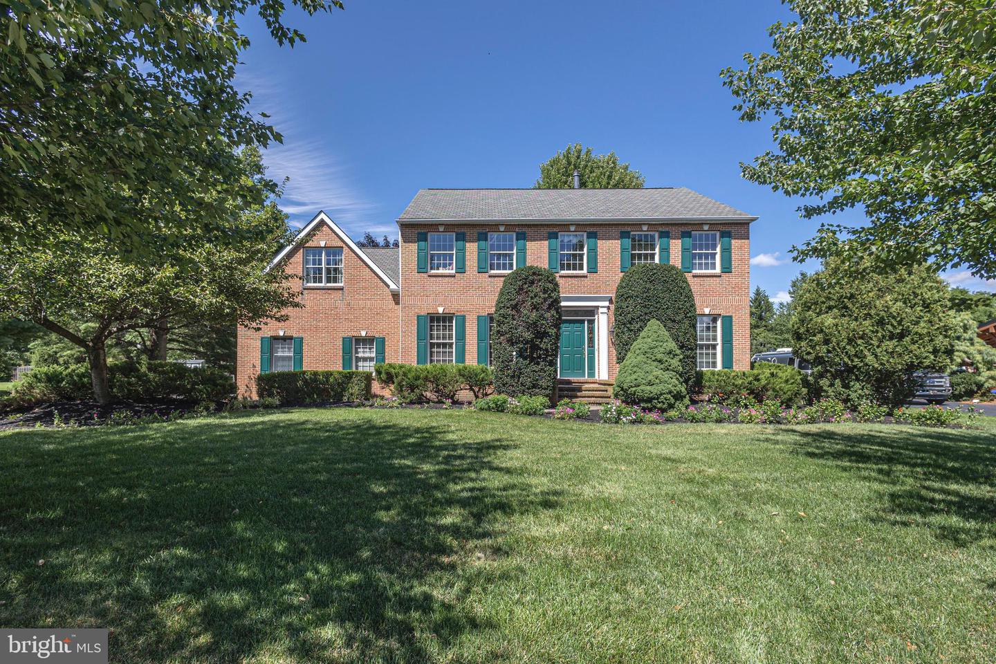 117 MALLARD DR W