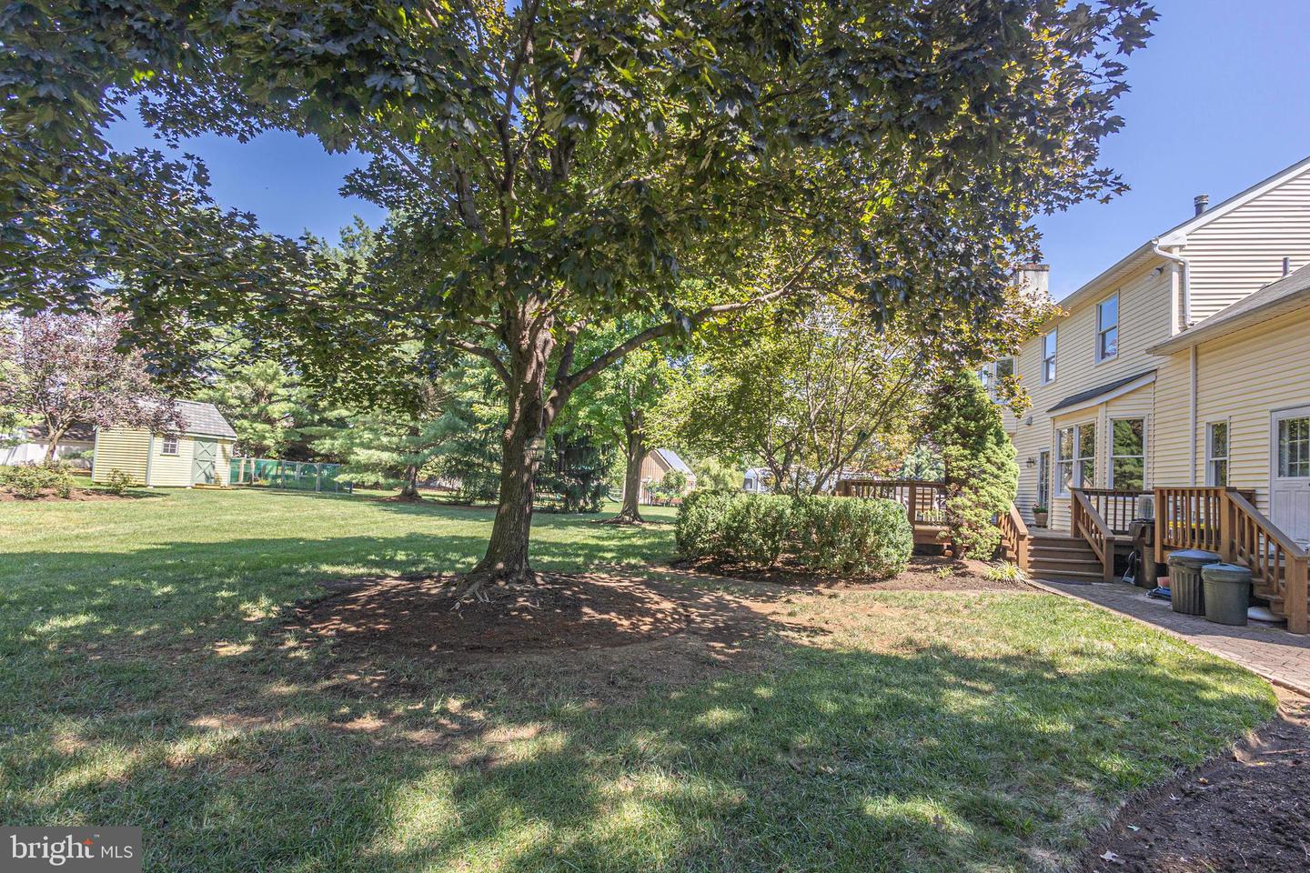 117 Mallard Dr W Property Photo 47