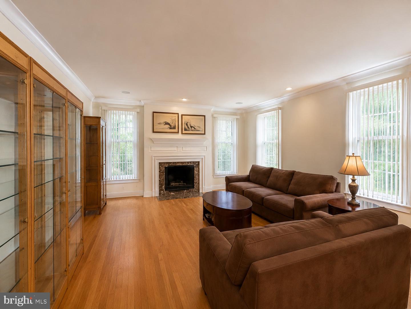 1443 Lanes End Property Photo 5