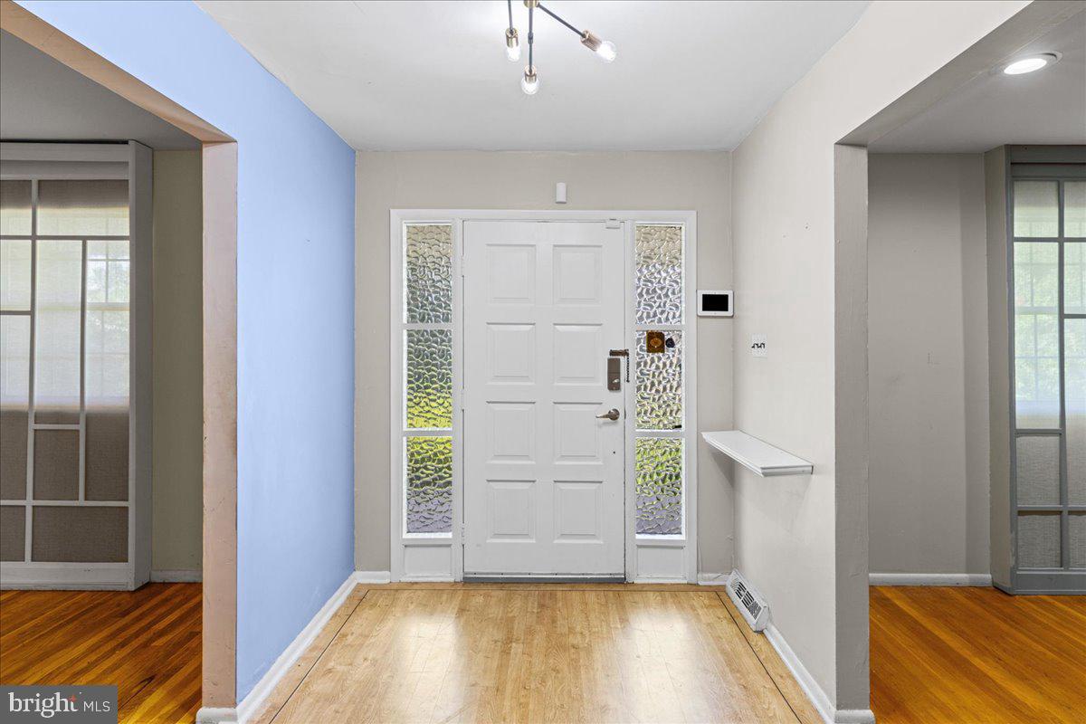 315 Harrison Ave Property Photo 5