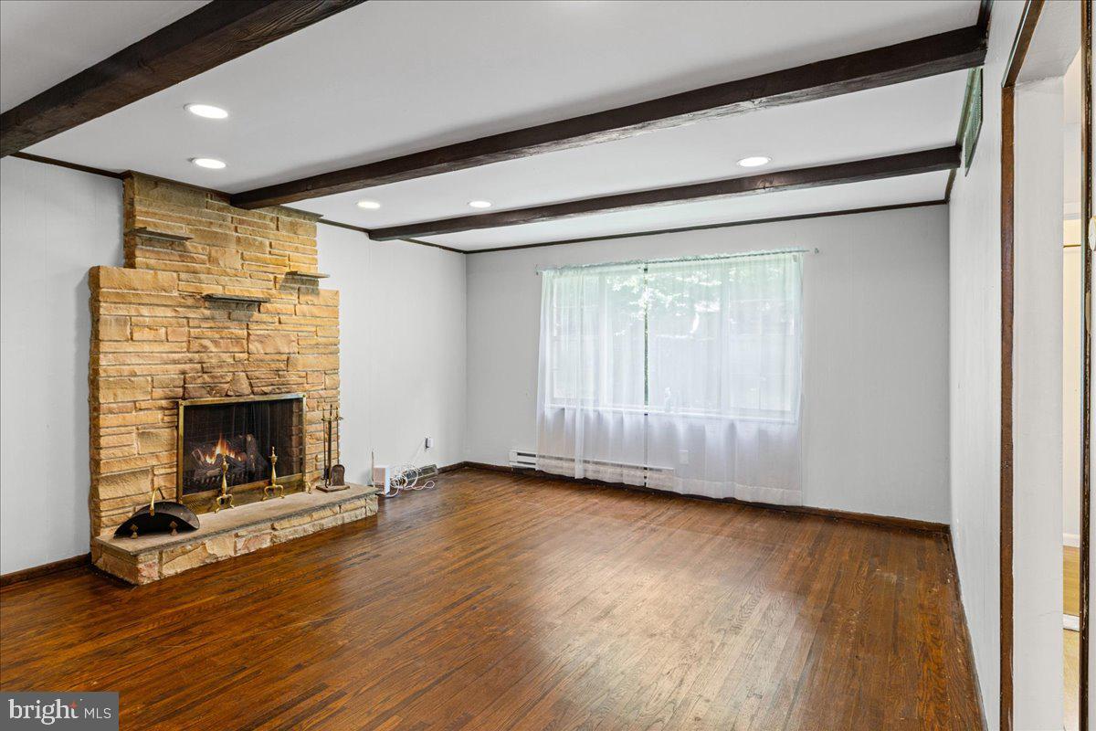 315 Harrison Ave Property Photo 9