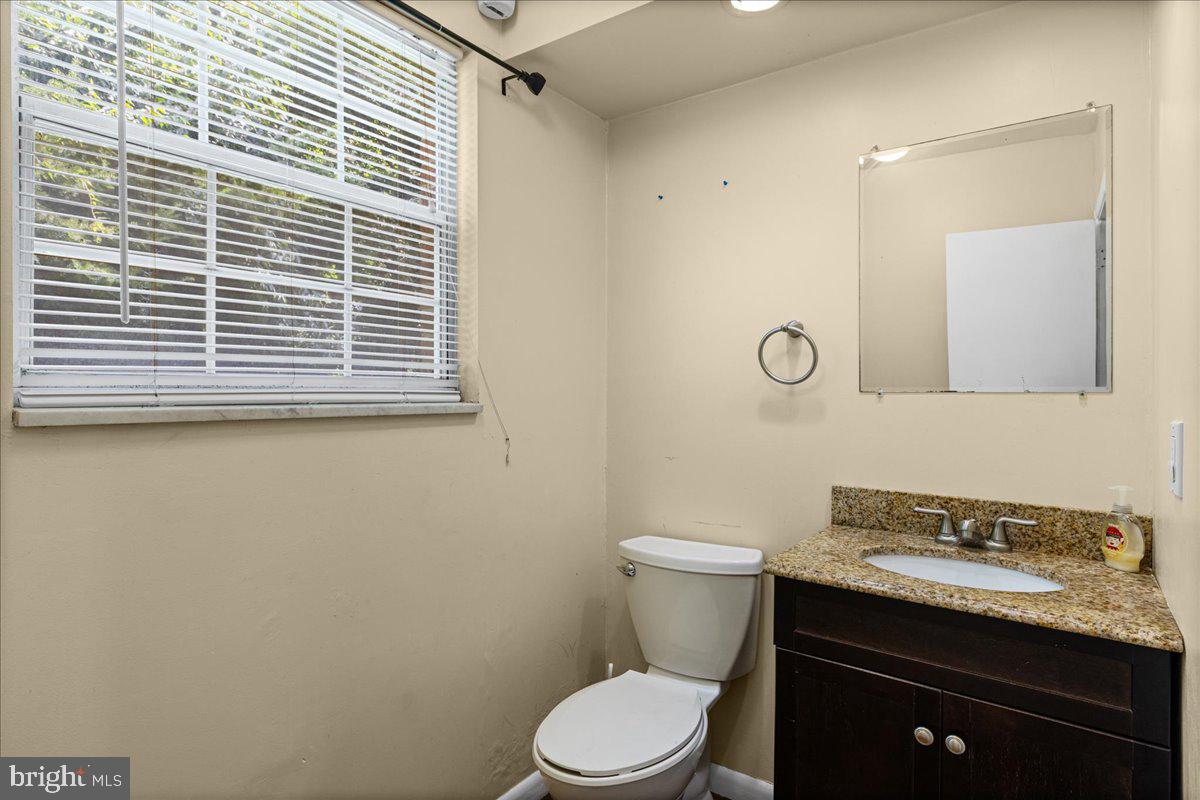315 Harrison Ave Property Photo 12