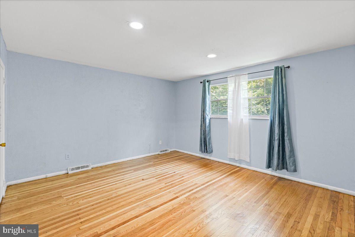 315 Harrison Ave Property Photo 21