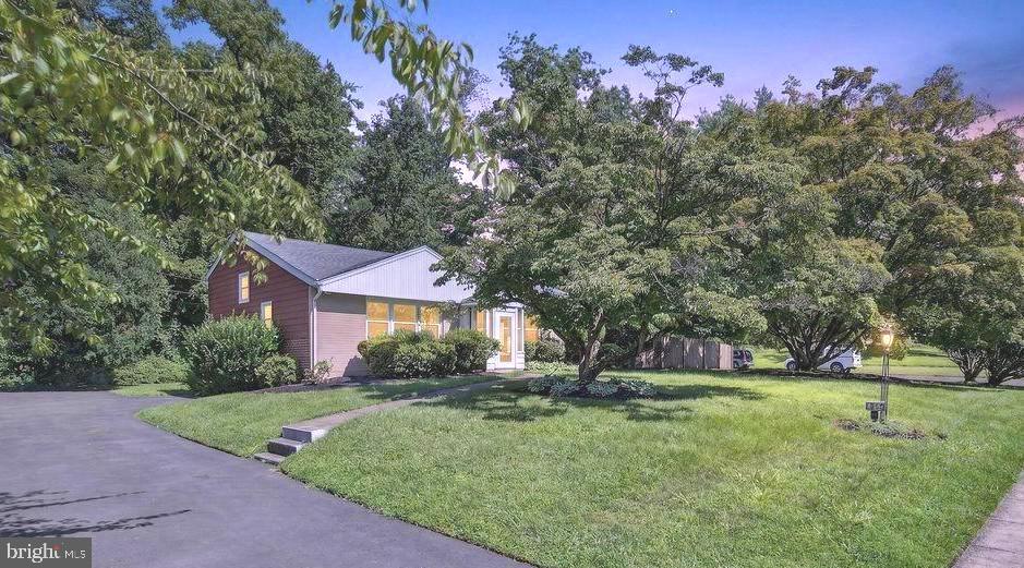 840 Pembroke Rd Property Photo 1