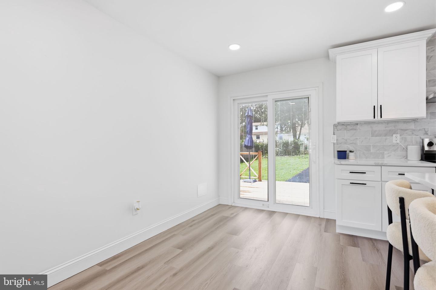 1230 Hall Ave Property Photo 11