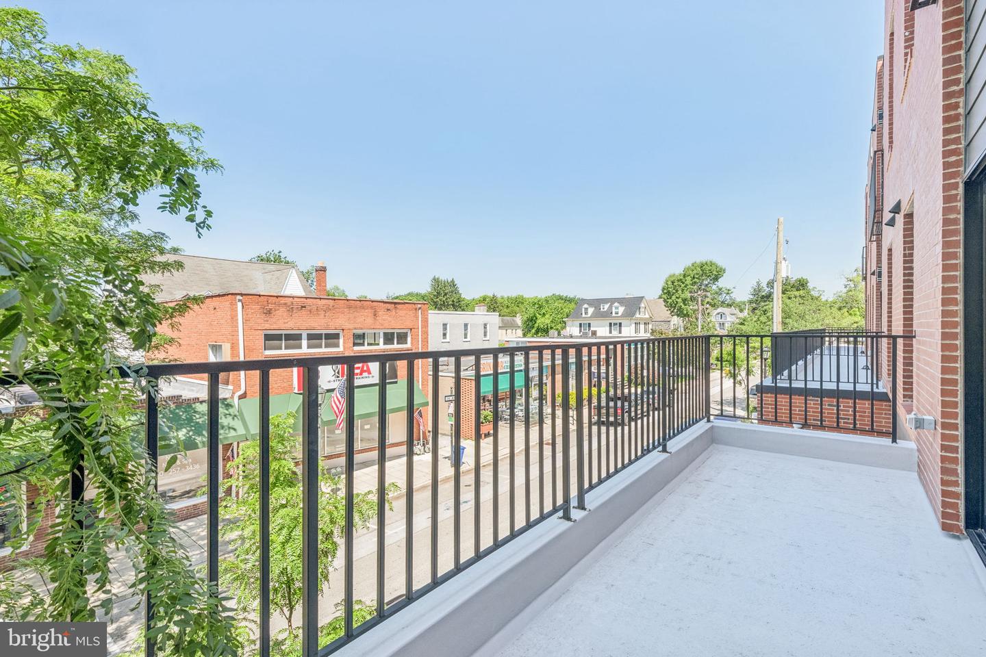 203 Haverford Ave #203 Property Photo 3